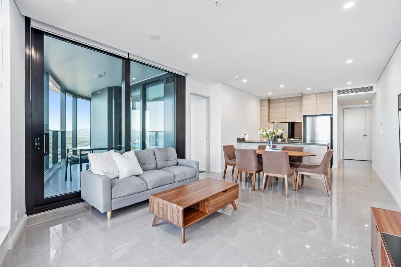 Surfers Paradise New Beachfront Apartments Gold Coast Bagian luar foto