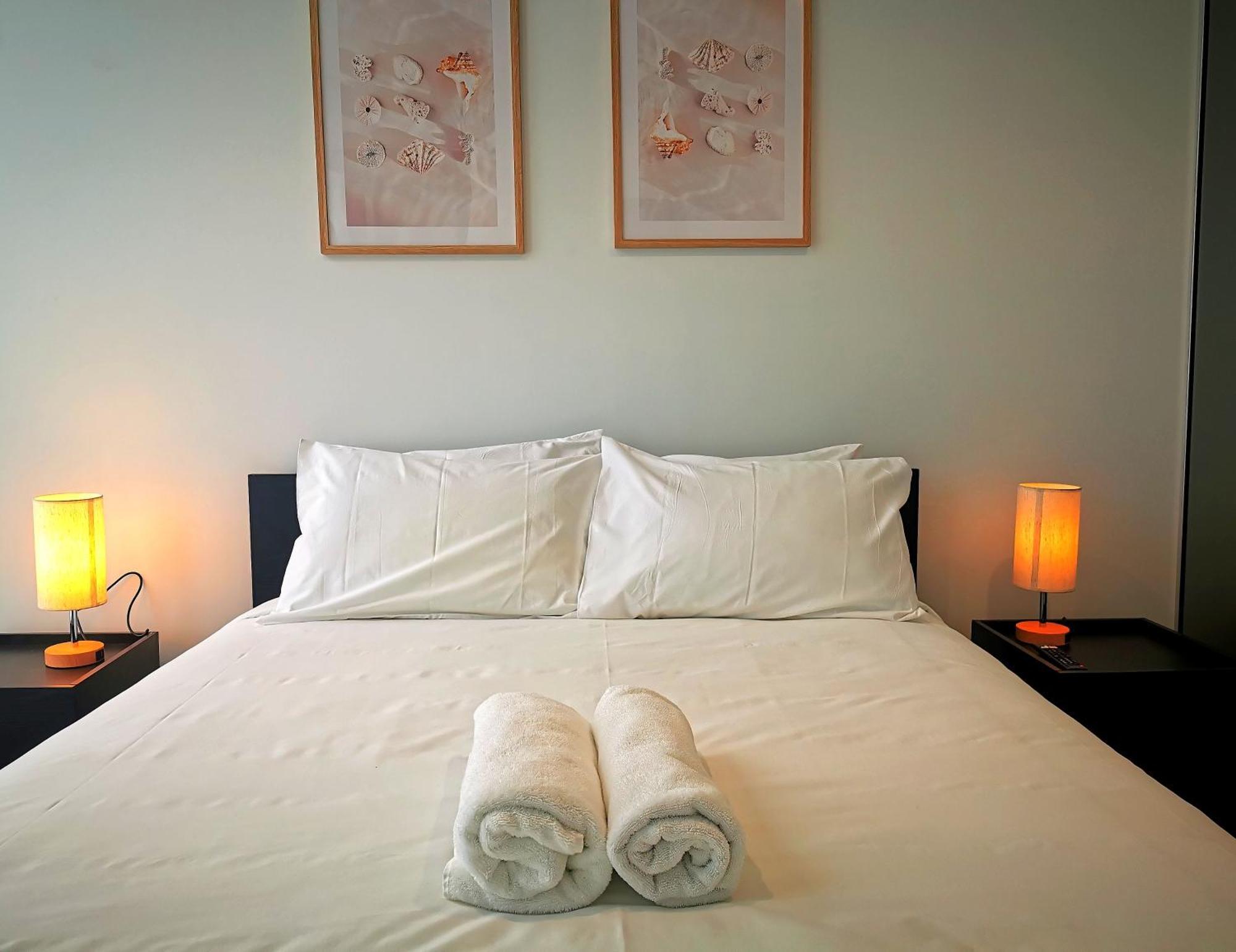 Surfers Paradise New Beachfront Apartments Gold Coast Bagian luar foto